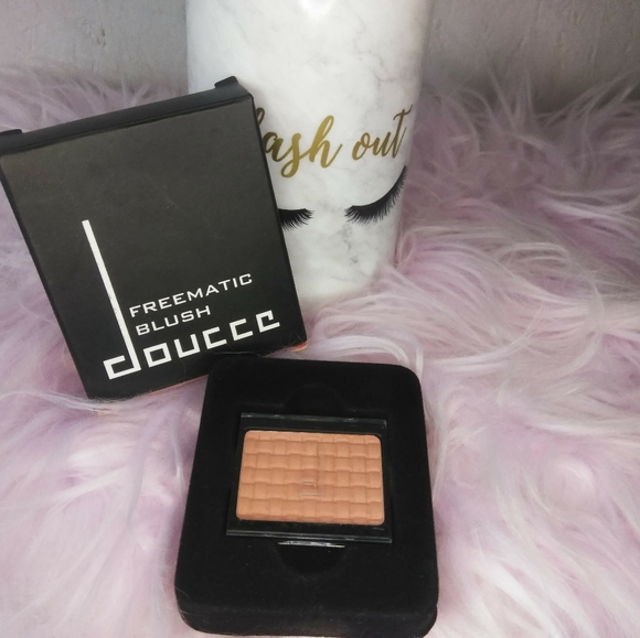 🔥Doucce Blush duo🔥BUNDLE 3 for $20🔥 - Picture 2 of 6